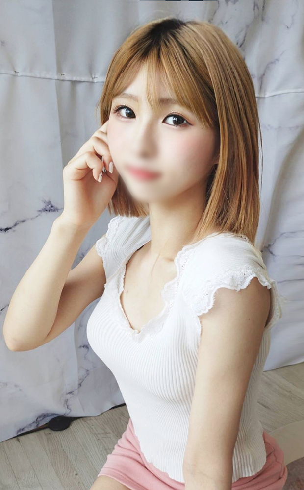 みいな森岡0001